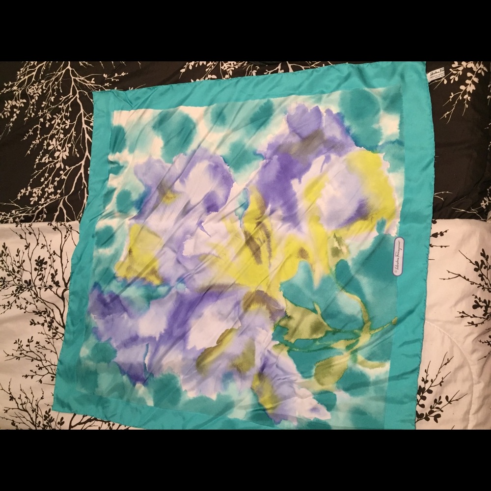 Salvatore Ferragamo Scarf (NWOT)